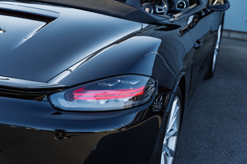 ポルシェ 718 ボクスター ﾍﾞｰｽｸﾞﾚｰﾄﾞ ｽﾎﾟｰﾂｸﾛﾉPKG　6速ﾏﾆｭｱﾙ ﾌﾞﾗｯｸﾊｰﾌﾚｻﾞｰ ｼｰﾄﾋｰﾀｰ ﾌﾞﾗｯｸｿﾌﾄﾄｯﾌﾟ PCMﾅﾋﾞTV CarPlay PASM GTｽﾎﾟｰﾂｽﾃｱ ｽﾎﾟｰﾂﾃｰﾙﾊﾟｲﾌﾟ  ﾎﾞｸｽﾀｰS19ｲﾝﾁAW　2年保証