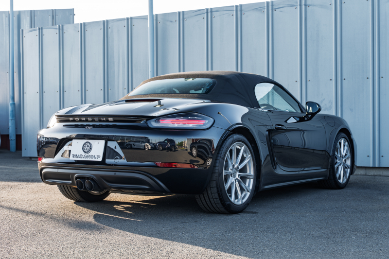 ポルシェ 718 ボクスター ﾍﾞｰｽｸﾞﾚｰﾄﾞ ｽﾎﾟｰﾂｸﾛﾉPKG　6速ﾏﾆｭｱﾙ ﾌﾞﾗｯｸﾊｰﾌﾚｻﾞｰ ｼｰﾄﾋｰﾀｰ ﾌﾞﾗｯｸｿﾌﾄﾄｯﾌﾟ PCMﾅﾋﾞTV CarPlay PASM GTｽﾎﾟｰﾂｽﾃｱ ｽﾎﾟｰﾂﾃｰﾙﾊﾟｲﾌﾟ  ﾎﾞｸｽﾀｰS19ｲﾝﾁAW　2年保証