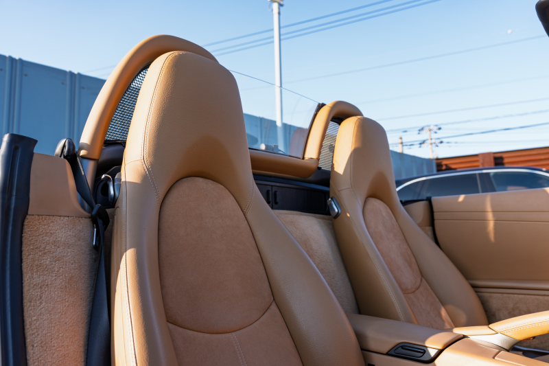 ポルシェ ボクスター(Type987) ﾍﾞｰｽｸﾞﾚｰﾄﾞ　ﾍﾞｰｼﾞｭﾊｰﾌﾚｻﾞｰｼｰﾄ ﾌﾞﾙｰｿﾌﾄﾄｯﾌﾟ ｽﾄﾗｰﾀﾞﾅﾋﾞ ﾌﾙｾｸﾞTV ｷｾﾉﾝﾗｲﾄ ﾌﾛﾝﾄ/ﾘｱﾌｫｸﾞﾗﾝﾌﾟ PSM ﾎﾞｸｽﾀｰ17ｲﾝﾁAW　2年保証