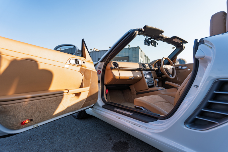 ポルシェ ボクスター(Type987) ﾍﾞｰｽｸﾞﾚｰﾄﾞ　ﾍﾞｰｼﾞｭﾊｰﾌﾚｻﾞｰｼｰﾄ ﾌﾞﾙｰｿﾌﾄﾄｯﾌﾟ ｽﾄﾗｰﾀﾞﾅﾋﾞ ﾌﾙｾｸﾞTV ｷｾﾉﾝﾗｲﾄ ﾌﾛﾝﾄ/ﾘｱﾌｫｸﾞﾗﾝﾌﾟ PSM ﾎﾞｸｽﾀｰ17ｲﾝﾁAW　2年保証