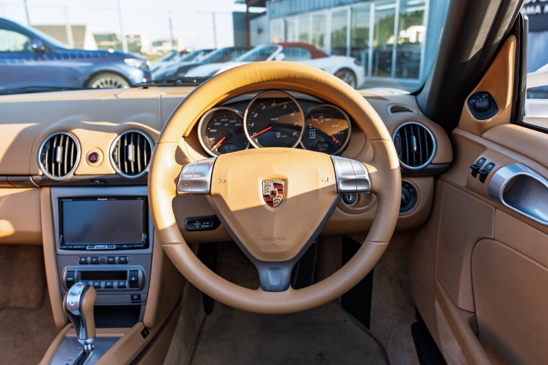 ポルシェ ボクスター(Type987) ﾍﾞｰｽｸﾞﾚｰﾄﾞ　ﾍﾞｰｼﾞｭﾊｰﾌﾚｻﾞｰｼｰﾄ ﾌﾞﾙｰｿﾌﾄﾄｯﾌﾟ ｽﾄﾗｰﾀﾞﾅﾋﾞ ﾌﾙｾｸﾞTV ｷｾﾉﾝﾗｲﾄ ﾌﾛﾝﾄ/ﾘｱﾌｫｸﾞﾗﾝﾌﾟ PSM ﾎﾞｸｽﾀｰ17ｲﾝﾁAW　2年保証