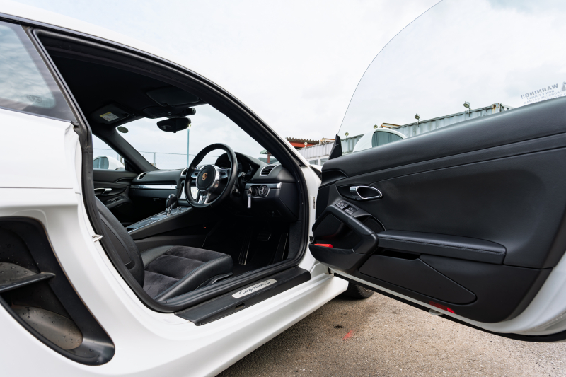 ポルシェ ケイマン(Type981) S ｽﾎﾟｰﾂｸﾛﾉPKG　ﾌﾞﾗｯｸﾊｰﾌﾚｻﾞｰｼｰﾄ ｼｰﾄﾋｰﾀｰ ｸﾗﾘｵﾝﾅﾋﾞTV ｽﾎﾟｰﾂﾃﾞｻﾞｲﾝｽﾃｱﾘﾝｸﾞ PDLS 電動Dﾐﾗｰ ｵｰﾄｴｱｺﾝ TPM ｶﾚﾗS20ｲﾝﾁAW　2年保証