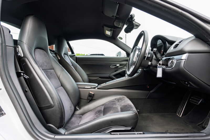 ポルシェ ケイマン(Type981) S ｽﾎﾟｰﾂｸﾛﾉPKG　ﾌﾞﾗｯｸﾊｰﾌﾚｻﾞｰｼｰﾄ ｼｰﾄﾋｰﾀｰ ｸﾗﾘｵﾝﾅﾋﾞTV ｽﾎﾟｰﾂﾃﾞｻﾞｲﾝｽﾃｱﾘﾝｸﾞ PDLS 電動Dﾐﾗｰ ｵｰﾄｴｱｺﾝ TPM ｶﾚﾗS20ｲﾝﾁAW　2年保証