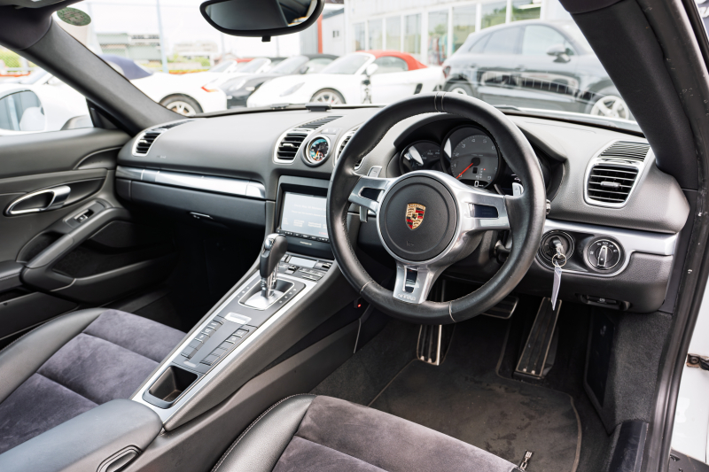 ポルシェ ケイマン(Type981) S ｽﾎﾟｰﾂｸﾛﾉPKG　ﾌﾞﾗｯｸﾊｰﾌﾚｻﾞｰｼｰﾄ ｼｰﾄﾋｰﾀｰ ｸﾗﾘｵﾝﾅﾋﾞTV ｽﾎﾟｰﾂﾃﾞｻﾞｲﾝｽﾃｱﾘﾝｸﾞ PDLS 電動Dﾐﾗｰ ｵｰﾄｴｱｺﾝ TPM ｶﾚﾗS20ｲﾝﾁAW　2年保証