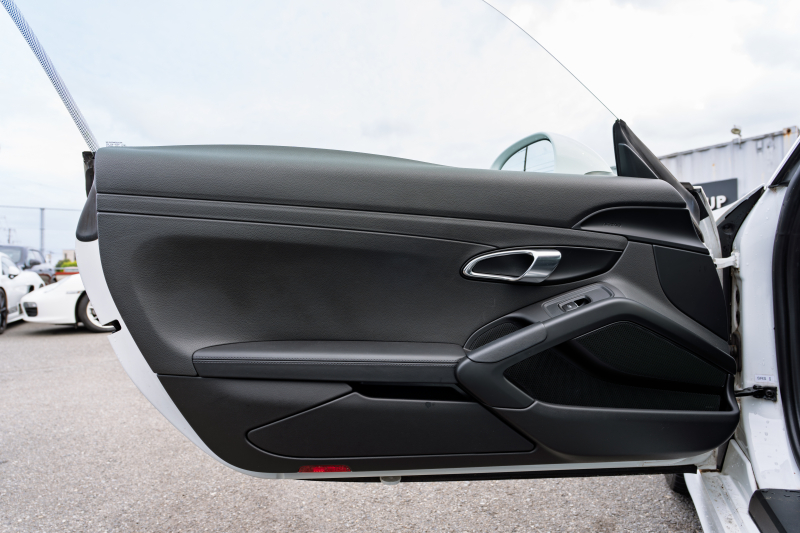 ポルシェ ケイマン(Type981) S ｽﾎﾟｰﾂｸﾛﾉPKG　ﾌﾞﾗｯｸﾊｰﾌﾚｻﾞｰｼｰﾄ ｼｰﾄﾋｰﾀｰ ｸﾗﾘｵﾝﾅﾋﾞTV ｽﾎﾟｰﾂﾃﾞｻﾞｲﾝｽﾃｱﾘﾝｸﾞ PDLS 電動Dﾐﾗｰ ｵｰﾄｴｱｺﾝ TPM ｶﾚﾗS20ｲﾝﾁAW　2年保証