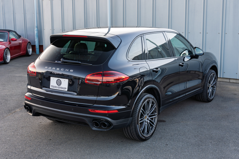 ポルシェ カイエン ﾌﾟﾗﾁﾅｴﾃﾞｨｼｮﾝ　特別仕様車 後期ﾓﾃﾞﾙ ﾌﾞﾗｯｸﾊｰﾌﾚｻﾞｰｼｰﾄ ｻﾝﾙｰﾌ PCMﾅﾋﾞ 地ﾃﾞｼﾞﾁｭｰﾅｰ PDLS+/LEDﾗｲﾄ ｽﾎﾟｰﾂﾃｰﾙﾊﾟｲﾌﾟ 911ﾀｰﾎﾞﾃﾞｻﾞｲﾝ21ｲﾝﾁAW　2年保証