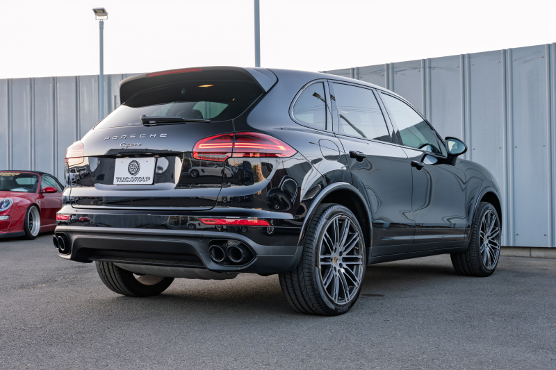 ポルシェ カイエン ﾌﾟﾗﾁﾅｴﾃﾞｨｼｮﾝ　特別仕様車 後期ﾓﾃﾞﾙ ﾌﾞﾗｯｸﾊｰﾌﾚｻﾞｰｼｰﾄ ｻﾝﾙｰﾌ PCMﾅﾋﾞ 地ﾃﾞｼﾞﾁｭｰﾅｰ PDLS+/LEDﾗｲﾄ ｽﾎﾟｰﾂﾃｰﾙﾊﾟｲﾌﾟ 911ﾀｰﾎﾞﾃﾞｻﾞｲﾝ21ｲﾝﾁAW　2年保証