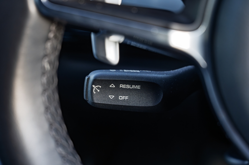 ポルシェ カイエン ﾌﾟﾗﾁﾅｴﾃﾞｨｼｮﾝ　特別仕様車 後期ﾓﾃﾞﾙ ﾌﾞﾗｯｸﾊｰﾌﾚｻﾞｰｼｰﾄ ｻﾝﾙｰﾌ PCMﾅﾋﾞ 地ﾃﾞｼﾞﾁｭｰﾅｰ PDLS+/LEDﾗｲﾄ ｽﾎﾟｰﾂﾃｰﾙﾊﾟｲﾌﾟ 911ﾀｰﾎﾞﾃﾞｻﾞｲﾝ21ｲﾝﾁAW　2年保証