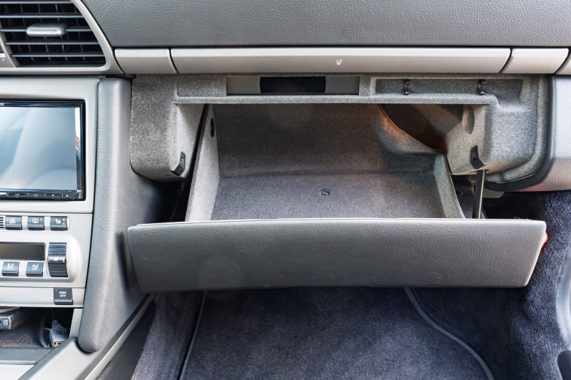 ポルシェ 911(Type997) ｶﾚﾗ4　ﾌﾞﾗｯｸﾚｻﾞｰｼｰﾄ ｼｰﾄﾋｰﾀｰ ｱﾙｶﾝﾀｰﾗﾙｰﾌﾗｲﾅｰ ｹﾝｳｯﾄﾞﾅﾋﾞ ﾌﾙｾｸﾞTV ｵｰﾄｴｱｺﾝ PSM ｷｾﾉﾝﾗｲﾄ F/Rﾌｫｸﾞ ｶﾚﾗ18ｲﾝﾁAW　2年保証