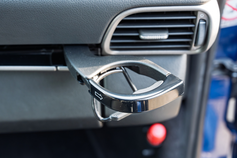 ポルシェ 911(Type997) ｶﾚﾗ4　ﾌﾞﾗｯｸﾚｻﾞｰｼｰﾄ ｼｰﾄﾋｰﾀｰ ｱﾙｶﾝﾀｰﾗﾙｰﾌﾗｲﾅｰ ｹﾝｳｯﾄﾞﾅﾋﾞ ﾌﾙｾｸﾞTV ｵｰﾄｴｱｺﾝ PSM ｷｾﾉﾝﾗｲﾄ F/Rﾌｫｸﾞ ｶﾚﾗ18ｲﾝﾁAW　2年保証