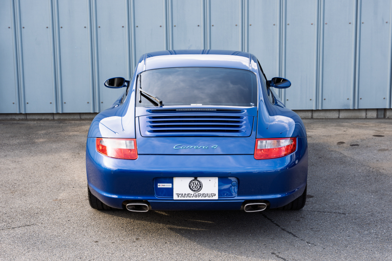 ポルシェ 911(Type997) ｶﾚﾗ4　ﾌﾞﾗｯｸﾚｻﾞｰｼｰﾄ ｼｰﾄﾋｰﾀｰ ｱﾙｶﾝﾀｰﾗﾙｰﾌﾗｲﾅｰ ｹﾝｳｯﾄﾞﾅﾋﾞ ﾌﾙｾｸﾞTV ｵｰﾄｴｱｺﾝ PSM ｷｾﾉﾝﾗｲﾄ F/Rﾌｫｸﾞ ｶﾚﾗ18ｲﾝﾁAW　2年保証