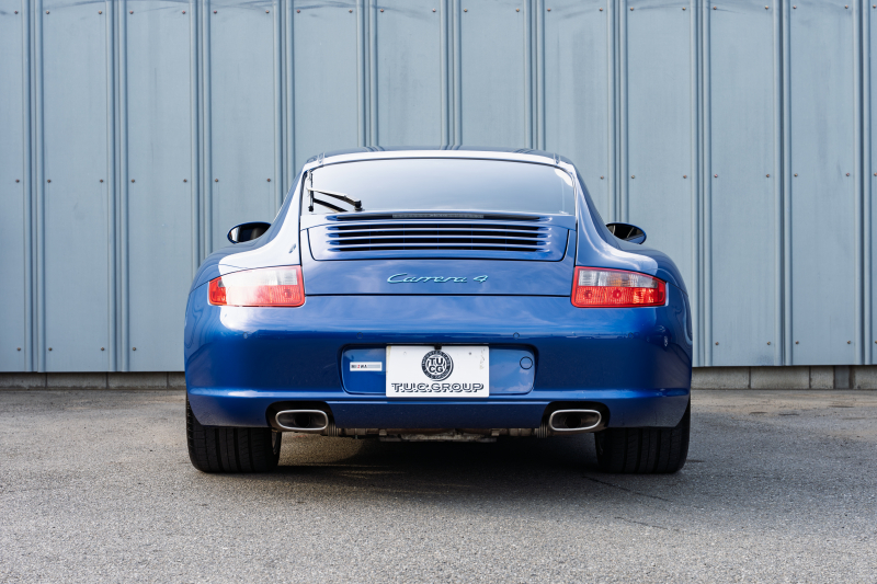 ポルシェ 911(Type997) ｶﾚﾗ4　ﾌﾞﾗｯｸﾚｻﾞｰｼｰﾄ ｼｰﾄﾋｰﾀｰ ｱﾙｶﾝﾀｰﾗﾙｰﾌﾗｲﾅｰ ｹﾝｳｯﾄﾞﾅﾋﾞ ﾌﾙｾｸﾞTV ｵｰﾄｴｱｺﾝ PSM ｷｾﾉﾝﾗｲﾄ F/Rﾌｫｸﾞ ｶﾚﾗ18ｲﾝﾁAW　2年保証