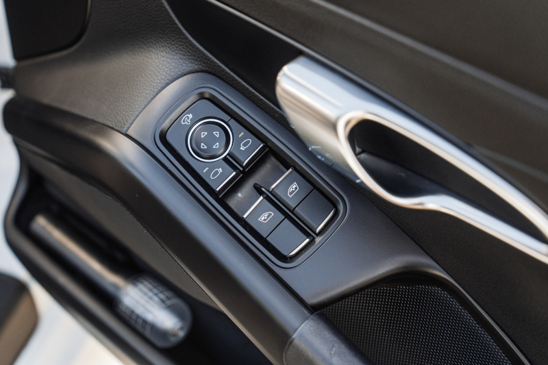 ポルシェ 718 ボクスター ﾍﾞｰｽｸﾞﾚｰﾄﾞ　ﾌﾞﾗｯｸﾊｰﾌﾚｻﾞｰ ｼｰﾄﾋｰﾀｰ ﾌﾞﾗｯｸｿﾌﾄﾄｯﾌﾟ PCMﾅﾋﾞTV CarPlay ｽﾎﾟｰﾂｴｸﾞｿﾞｰｽﾄ ｴﾝﾄﾘｰﾄﾞﾗｲﾌﾞｷｾﾉﾝ  ﾎﾞｸｽﾀｰS19ｲﾝﾁAW　2年保証