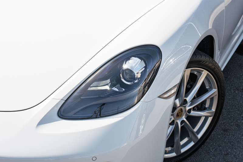 ポルシェ 718 ボクスター ﾍﾞｰｽｸﾞﾚｰﾄﾞ　ﾌﾞﾗｯｸﾊｰﾌﾚｻﾞｰ ｼｰﾄﾋｰﾀｰ ﾌﾞﾗｯｸｿﾌﾄﾄｯﾌﾟ PCMﾅﾋﾞTV CarPlay ｽﾎﾟｰﾂｴｸﾞｿﾞｰｽﾄ ｴﾝﾄﾘｰﾄﾞﾗｲﾌﾞｷｾﾉﾝ  ﾎﾞｸｽﾀｰS19ｲﾝﾁAW　2年保証