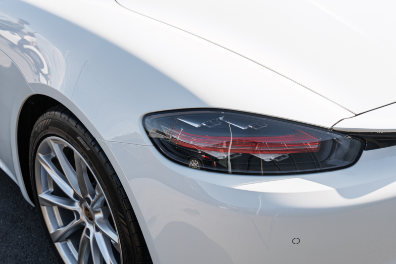 ポルシェ 718 ボクスター ﾍﾞｰｽｸﾞﾚｰﾄﾞ　ﾌﾞﾗｯｸﾊｰﾌﾚｻﾞｰ ｼｰﾄﾋｰﾀｰ ﾌﾞﾗｯｸｿﾌﾄﾄｯﾌﾟ PCMﾅﾋﾞTV CarPlay ｽﾎﾟｰﾂｴｸﾞｿﾞｰｽﾄ ｴﾝﾄﾘｰﾄﾞﾗｲﾌﾞｷｾﾉﾝ  ﾎﾞｸｽﾀｰS19ｲﾝﾁAW　2年保証