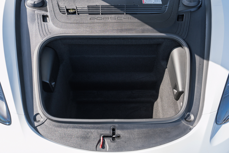 ポルシェ 718 ボクスター ﾍﾞｰｽｸﾞﾚｰﾄﾞ　ﾌﾞﾗｯｸﾊｰﾌﾚｻﾞｰ ｼｰﾄﾋｰﾀｰ ﾌﾞﾗｯｸｿﾌﾄﾄｯﾌﾟ PCMﾅﾋﾞTV CarPlay ｽﾎﾟｰﾂｴｸﾞｿﾞｰｽﾄ ｴﾝﾄﾘｰﾄﾞﾗｲﾌﾞｷｾﾉﾝ  ﾎﾞｸｽﾀｰS19ｲﾝﾁAW　2年保証