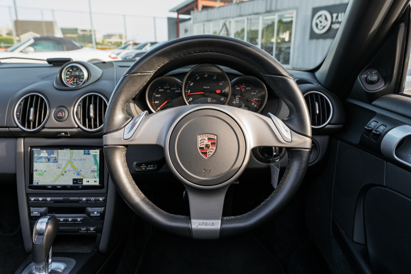 ポルシェ ボクスター(Type987) ﾍﾞｰｽｸﾞﾚｰﾄﾞ ｽﾎﾟｰﾂｸﾛﾉPKG　後期ﾓﾃﾞﾙ ﾌﾞﾗｯｸﾊｰﾌﾚｻﾞｰｼｰﾄ ｼｰﾄﾋｰﾀｰ ﾌﾞﾗｯｸｿﾌﾄﾄｯﾌﾟ ｲｸﾘﾌﾟｽﾅﾋﾞTV ﾀﾞｲﾅﾐｯｸｺｰﾅﾘﾝｸﾞﾗｲﾄ ｵｰﾄｴｱｺﾝ 19ｲﾝﾁAW　2年保証