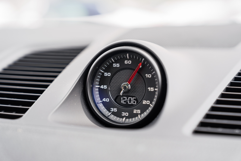 ポルシェ カイエン ﾍﾞｰｽｸﾞﾚｰﾄﾞ ｽﾎﾟｰﾂｸﾛﾉPKG　ﾌﾞﾗｯｸﾚｻﾞｰｼｰﾄ ﾊﾟﾉﾗﾏﾙｰﾌ PCM CarPlay PASM/ｴｱｻｽ PDLS ｴﾝﾄﾘｰD BOSE ｱﾝﾋﾞｴﾝﾄﾗｲﾄ ACC ｶｲｴﾝS19ｲﾝﾁAW　2年保証