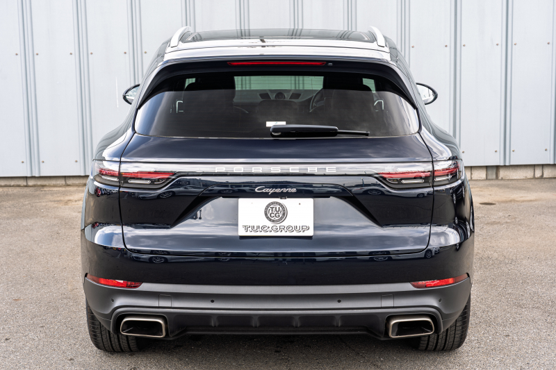 ポルシェ カイエン ﾍﾞｰｽｸﾞﾚｰﾄﾞ ｽﾎﾟｰﾂｸﾛﾉPKG　ﾌﾞﾗｯｸﾚｻﾞｰｼｰﾄ ﾊﾟﾉﾗﾏﾙｰﾌ PCM CarPlay PASM/ｴｱｻｽ PDLS ｴﾝﾄﾘｰD BOSE ｱﾝﾋﾞｴﾝﾄﾗｲﾄ ACC ｶｲｴﾝS19ｲﾝﾁAW　2年保証