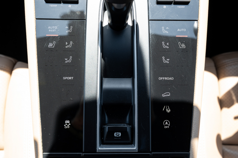 ポルシェ マカン ﾍﾞｰｽｸﾞﾚｰﾄﾞ　MY23 1ｵｰﾅｰ ﾍﾞｰｼﾞｭﾚｻﾞｰｼｰﾄ PCMﾅﾋﾞ CarPlay ｱﾗｳﾝﾄﾞﾋﾞｭｰ ACC ﾚｰﾝｷｰﾌﾟ PDLS ｴﾝﾄﾘｰD ﾏｶﾝS20 ｲﾝﾁAW　2年保証