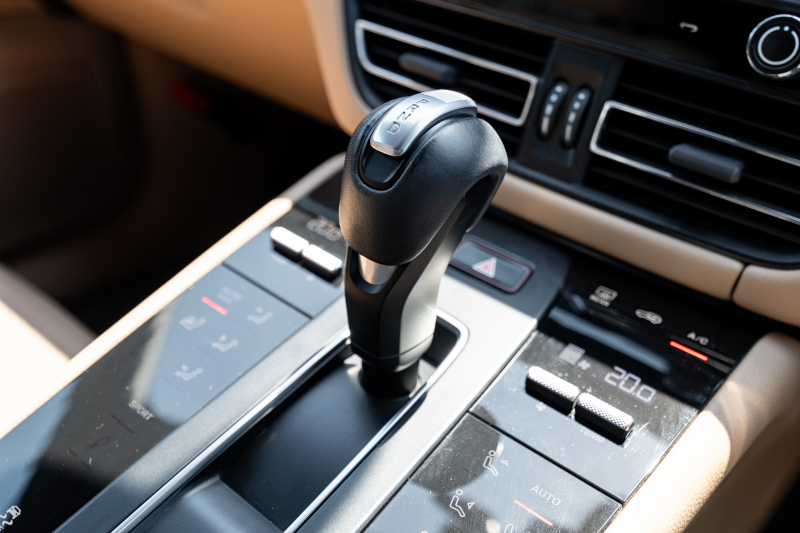 ポルシェ マカン ﾍﾞｰｽｸﾞﾚｰﾄﾞ　MY23 1ｵｰﾅｰ ﾍﾞｰｼﾞｭﾚｻﾞｰｼｰﾄ PCMﾅﾋﾞ CarPlay ｱﾗｳﾝﾄﾞﾋﾞｭｰ ACC ﾚｰﾝｷｰﾌﾟ PDLS ｴﾝﾄﾘｰD ﾏｶﾝS20 ｲﾝﾁAW　2年保証