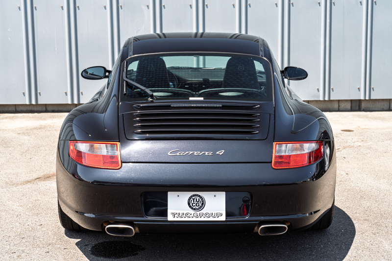 ポルシェ 911(Type997) ｶﾚﾗ4　ﾌﾞﾗｯｸﾚｻﾞｰｼｰﾄ ｼｰﾄﾋｰﾀｰ ｱﾙｶﾝﾀｰﾗﾙｰﾌﾗｲﾅｰ ｸﾗﾘｵﾝﾅﾋﾞ ｵｰﾄｴｱｺﾝ PSM ｷｾﾉﾝﾗｲﾄ F/Rﾌｫｸﾞ ｶﾚﾗ18ｲﾝﾁAW ﾘｱﾜｲﾊﾟｰ　2年保証