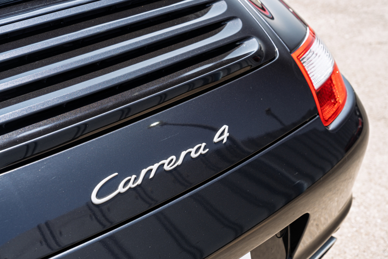 ポルシェ 911(Type997) ｶﾚﾗ4　ﾌﾞﾗｯｸﾚｻﾞｰｼｰﾄ ｼｰﾄﾋｰﾀｰ ｱﾙｶﾝﾀｰﾗﾙｰﾌﾗｲﾅｰ ｸﾗﾘｵﾝﾅﾋﾞ ｵｰﾄｴｱｺﾝ PSM ｷｾﾉﾝﾗｲﾄ F/Rﾌｫｸﾞ ｶﾚﾗ18ｲﾝﾁAW ﾘｱﾜｲﾊﾟｰ　2年保証