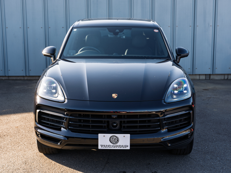 ポルシェ カイエン ﾍﾞｰｽｸﾞﾚｰﾄﾞ ｽﾎﾟｰﾂｸﾛﾉPKG　ﾌﾞﾗｯｸﾚｻﾞｰｼｰﾄ PCMﾅﾋﾞ AppleCarPlay ｱﾗｳﾝﾄﾞﾋﾞｭｰ ｴﾝﾄﾘｰﾄﾞﾗｲﾌﾞ ACC ﾚｰﾝﾁｪﾝｼﾞ LEDﾗｲﾄ ﾊﾟｰｸｱｼｽﾄ TPM ｶｲｴﾝ19AW　2年保証