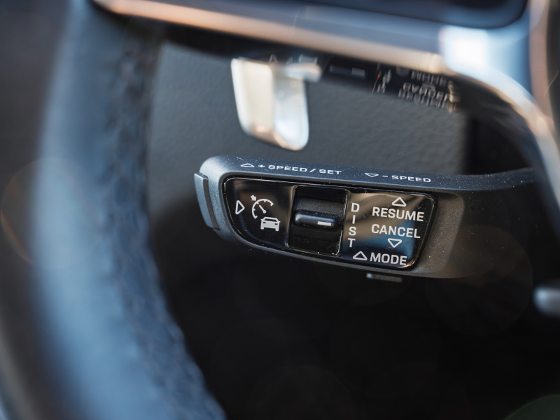 ポルシェ カイエン ﾍﾞｰｽｸﾞﾚｰﾄﾞ ｽﾎﾟｰﾂｸﾛﾉPKG　ﾌﾞﾗｯｸﾚｻﾞｰｼｰﾄ PCMﾅﾋﾞ AppleCarPlay ｱﾗｳﾝﾄﾞﾋﾞｭｰ ｴﾝﾄﾘｰﾄﾞﾗｲﾌﾞ ACC ﾚｰﾝﾁｪﾝｼﾞ LEDﾗｲﾄ ﾊﾟｰｸｱｼｽﾄ TPM ｶｲｴﾝ19AW　2年保証