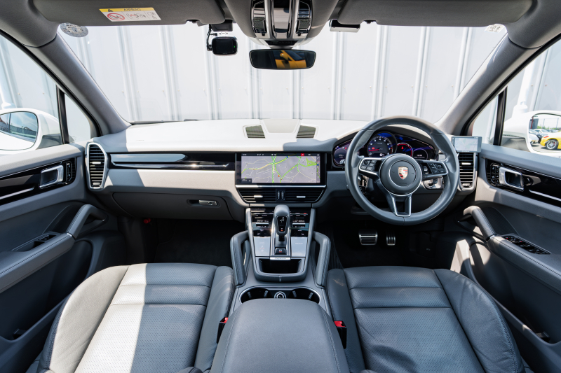 ポルシェ カイエン S　ｽﾚｰﾄｸﾞﾚｰﾚｻﾞｰｼｰﾄ ｼｰﾄﾋｰﾀｰ PCM CarPlay PASM PDLS ｴﾝﾄﾘｰD ﾌｯﾄﾄﾗﾝｸｵｰﾌﾟﾅｰ ACC ｶｲｴﾝﾀｰﾎﾞ21ｲﾝﾁAW ｽﾎﾟｰﾂﾃｰﾙﾊﾟｲﾌﾟ　2年保証