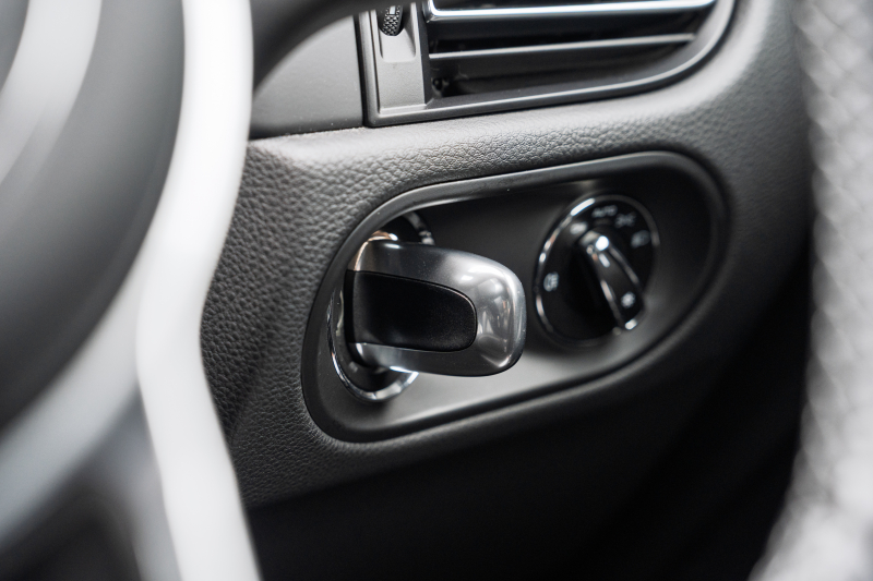 ポルシェ マカン ﾍﾞｰｽｸﾞﾚｰﾄﾞ　ｽﾎﾟｰﾂｸﾛﾉPKG ﾌﾞﾗｯｸﾚｻﾞｰｼｰﾄ ｼｰﾄﾋｰﾀｰ PCMﾅﾋﾞ AppleCarPlay ｱﾗｳﾝﾄﾞﾋﾞｭｰ ｴﾝﾄﾘｰﾄﾞﾗｲﾌﾞ ACC ﾚｰﾝﾁｪﾝｼﾞ TPM ﾏｶﾝS18ｲﾝﾁAW　2年保証