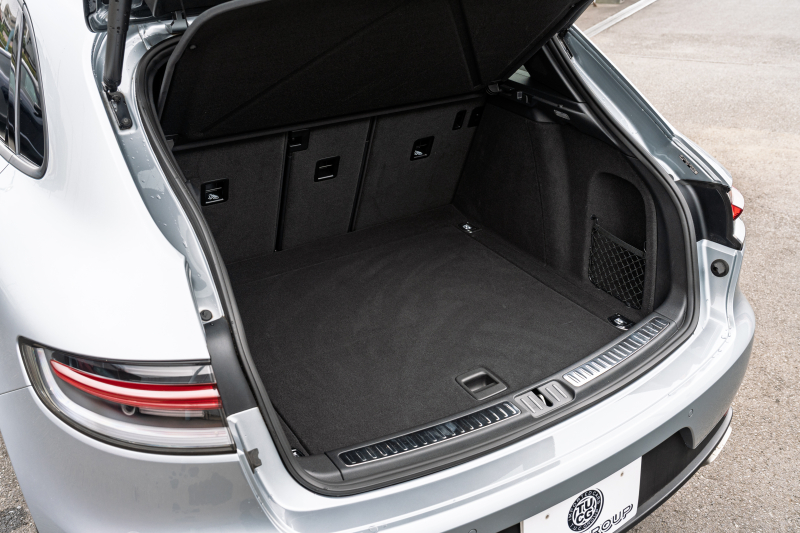 ポルシェ マカン ﾍﾞｰｽｸﾞﾚｰﾄﾞ　ｽﾎﾟｰﾂｸﾛﾉPKG ﾌﾞﾗｯｸﾚｻﾞｰｼｰﾄ ｼｰﾄﾋｰﾀｰ PCMﾅﾋﾞ AppleCarPlay ｱﾗｳﾝﾄﾞﾋﾞｭｰ ｴﾝﾄﾘｰﾄﾞﾗｲﾌﾞ ACC ﾚｰﾝﾁｪﾝｼﾞ TPM ﾏｶﾝS18ｲﾝﾁAW　2年保証