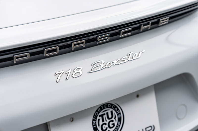 ポルシェ 718 ボクスター ﾍﾞｰｽｸﾞﾚｰﾄﾞ ｽﾎﾟｰﾂｸﾛﾉPKG　ﾌﾞﾗｯｸﾊｰﾌﾚｻﾞｰｼｰﾄ ﾌﾞﾗｯｸｿﾌﾄﾄｯﾌﾟ PCMﾅﾋﾞ PDLS GTｽﾎﾟｰﾂｽﾃｱﾘﾝｸﾞ 電動Dﾐﾗｰ ｵｰﾄｴｱｺﾝ TPM ﾎﾞｸｽﾀｰS19ｲﾝﾁAW　2年保証