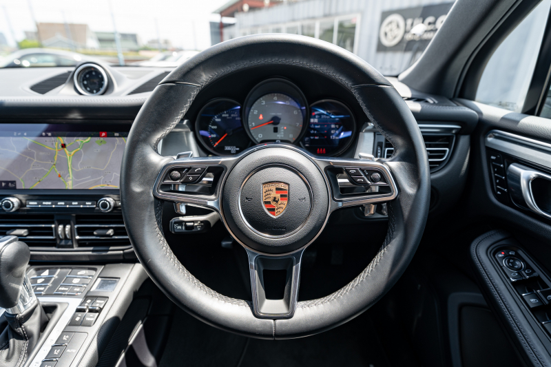 ポルシェ マカン S ﾃｸﾉﾛｼﾞｰｴﾃﾞｨｼｮﾝ　特別仕様車 ﾌﾞﾗｯｸﾚｻﾞｰｼｰﾄ 前後ｼｰﾄﾋｰﾀｰ PCMﾅﾋﾞ CarPlay ｱﾗｳﾝﾄﾞﾋﾞｭｰ ACC ｴﾝﾄﾘｰﾄﾞﾗｲﾌﾞ PASM BOSE PDLS ﾏｶﾝﾀｰﾎﾞ20ｲﾝﾁAW　2年保証