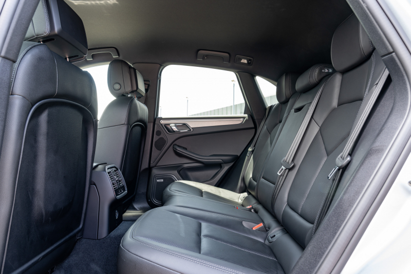 ポルシェ マカン S ﾃｸﾉﾛｼﾞｰｴﾃﾞｨｼｮﾝ　特別仕様車 ﾌﾞﾗｯｸﾚｻﾞｰｼｰﾄ 前後ｼｰﾄﾋｰﾀｰ PCMﾅﾋﾞ CarPlay ｱﾗｳﾝﾄﾞﾋﾞｭｰ ACC ｴﾝﾄﾘｰﾄﾞﾗｲﾌﾞ PASM BOSE PDLS ﾏｶﾝﾀｰﾎﾞ20ｲﾝﾁAW　2年保証