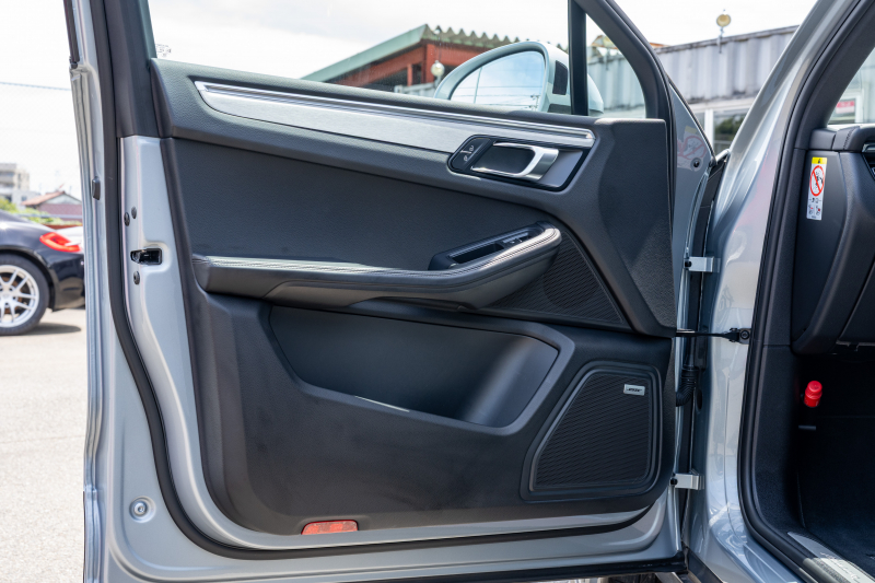ポルシェ マカン S ﾃｸﾉﾛｼﾞｰｴﾃﾞｨｼｮﾝ　特別仕様車 ﾌﾞﾗｯｸﾚｻﾞｰｼｰﾄ 前後ｼｰﾄﾋｰﾀｰ PCMﾅﾋﾞ CarPlay ｱﾗｳﾝﾄﾞﾋﾞｭｰ ACC ｴﾝﾄﾘｰﾄﾞﾗｲﾌﾞ PASM BOSE PDLS ﾏｶﾝﾀｰﾎﾞ20ｲﾝﾁAW　2年保証