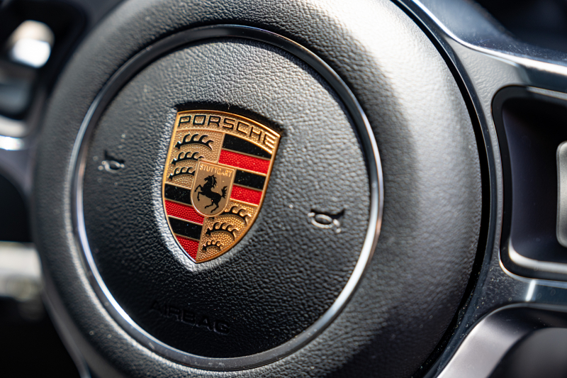 ポルシェ マカン S ﾃｸﾉﾛｼﾞｰｴﾃﾞｨｼｮﾝ　特別仕様車 ﾌﾞﾗｯｸﾚｻﾞｰｼｰﾄ 前後ｼｰﾄﾋｰﾀｰ PCMﾅﾋﾞ CarPlay ｱﾗｳﾝﾄﾞﾋﾞｭｰ ACC ｴﾝﾄﾘｰﾄﾞﾗｲﾌﾞ PASM BOSE PDLS ﾏｶﾝﾀｰﾎﾞ20ｲﾝﾁAW　2年保証