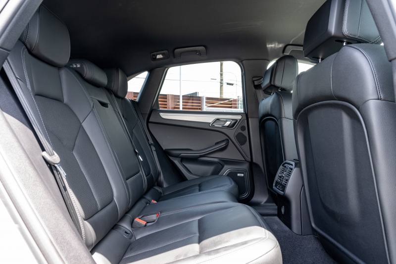 ポルシェ マカン S ﾃｸﾉﾛｼﾞｰｴﾃﾞｨｼｮﾝ　特別仕様車 ﾌﾞﾗｯｸﾚｻﾞｰｼｰﾄ 前後ｼｰﾄﾋｰﾀｰ PCMﾅﾋﾞ CarPlay ｱﾗｳﾝﾄﾞﾋﾞｭｰ ACC ｴﾝﾄﾘｰﾄﾞﾗｲﾌﾞ PASM BOSE PDLS ﾏｶﾝﾀｰﾎﾞ20ｲﾝﾁAW　2年保証