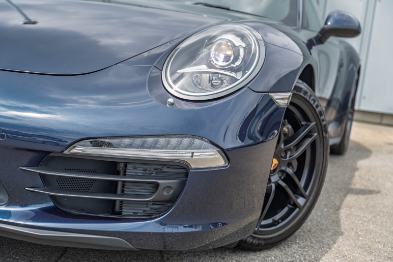 ポルシェ 911(Type991.1) ｶﾚﾗ4　ﾌﾞﾗｯｸﾚｻﾞｰｼｰﾄ ｼｰﾄﾋｰﾀｰ ﾍﾞﾝﾁﾚｰﾀｰ ｸﾗﾘｵﾝﾅﾋﾞ ﾌﾙｾｸﾞTV PASM PDLS ｴﾝﾄﾘｰﾄﾞﾗｲﾌﾞ ｽﾃｱﾘﾝｸﾞﾋｰﾀｰ ﾊﾟｰｸｱｼｽﾄ ｵｰﾄｴｱｺﾝ 電動ﾄﾞｱﾐﾗｰ ｶﾚﾗ19ｲﾝﾁAW　2年保証