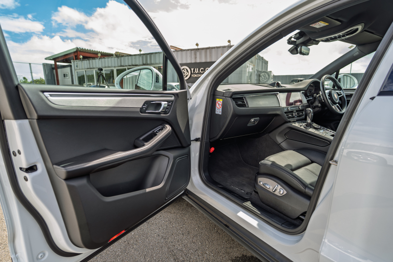 ポルシェ マカン ﾍﾞｰｽｸﾞﾚｰﾄﾞ ｽﾎﾟｰﾂｸﾛﾉPKG　ﾚｻﾞｰPKG ﾌﾞﾗｯｸﾚｻﾞｰｼｰﾄ ｼｰﾄﾋｰﾀｰ PCMﾅﾋﾞ AppleCarPlay ｱﾗｳﾝﾄﾞﾋﾞｭｰ PASM ｴﾝﾄﾘｰﾄﾞﾗｲﾌﾞ ACC ﾚｰﾝﾁｪﾝｼﾞ TPM ﾏｶﾝｽﾎﾟｰﾂ19ｲﾝﾁAW　2年保証