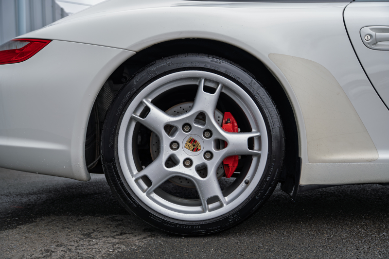 ポルシェ 911(Type997) S　ﾌﾞﾗｯｸﾚｻﾞｰｼｰﾄ ｼｰﾄﾋｰﾀｰ ﾚｯﾄﾞﾊﾟﾅｿﾆｯｸﾅﾋﾞ ﾌﾙｾｸﾞTV ｽﾎﾟｰﾂｽﾃｱ ｷｾﾉﾝ F/Rﾌｫｸﾞ PASM ｵｰﾄｴｱｺﾝ ｶﾚﾗS19ｲﾝﾁAW ETC　2年保証