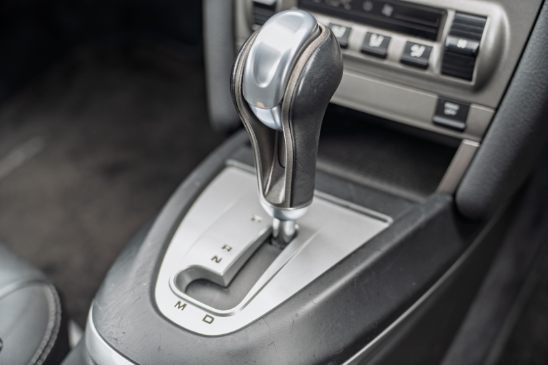 ポルシェ 911(Type997) S　ﾌﾞﾗｯｸﾚｻﾞｰｼｰﾄ ｼｰﾄﾋｰﾀｰ ﾚｯﾄﾞﾊﾟﾅｿﾆｯｸﾅﾋﾞ ﾌﾙｾｸﾞTV ｽﾎﾟｰﾂｽﾃｱ ｷｾﾉﾝ F/Rﾌｫｸﾞ PASM ｵｰﾄｴｱｺﾝ ｶﾚﾗS19ｲﾝﾁAW ETC　2年保証