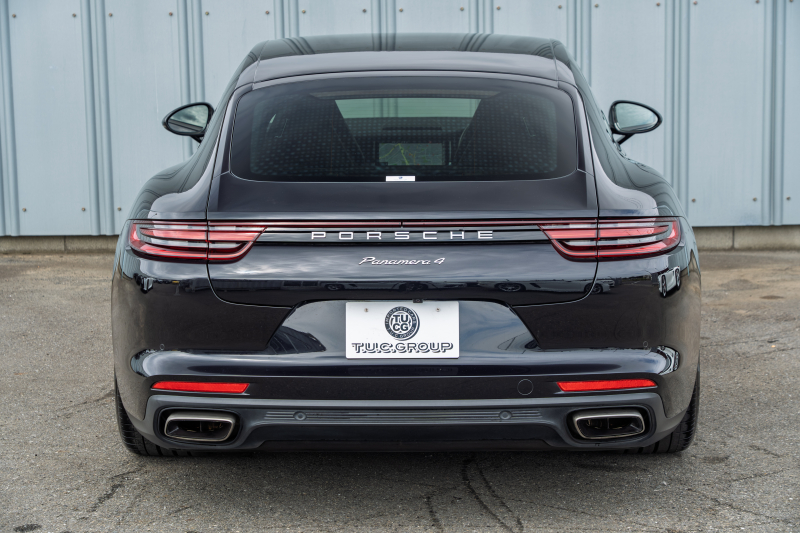 ポルシェ パナメーラ 4　MY18 ﾌﾞﾗｯｸﾚｻﾞｰｼｰﾄ ｼｰﾄﾋｰﾀｰ ﾍﾞﾝﾁﾚｰﾀｰ PCMﾅﾋﾞ AppleCarPlay ｱﾗｳﾝﾄﾞﾋﾞｭｰ PASM/ｴｱｻｽ PDLS ｴﾝﾄﾘｰﾄﾞﾗｲﾌﾞ 911ﾀｰﾎﾞﾃﾞｻﾞｲﾝ21ｲﾝﾁAW　2年保証