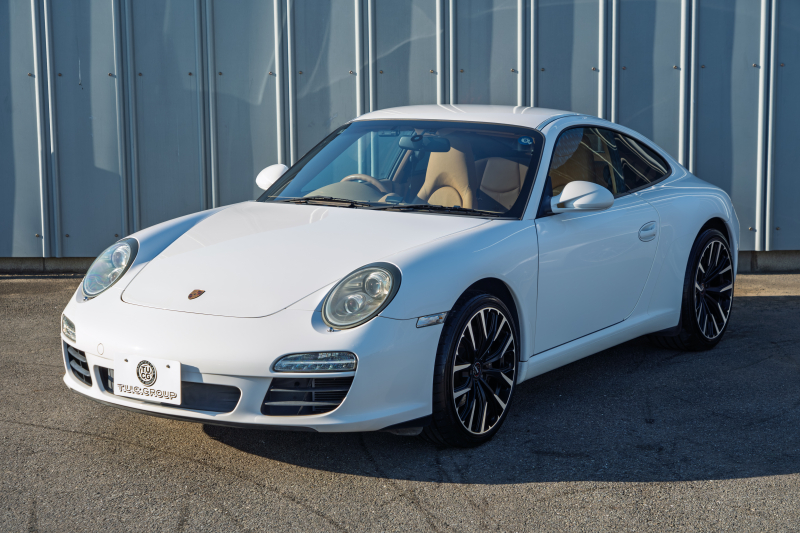 ポルシェ 911(Type997) ｶﾚﾗ ｽﾎﾟｰﾂｸﾛﾉPKG　後期ﾓﾃﾞﾙ 7速PDK ｻﾝﾄﾞﾍﾞｰｼﾞｭﾚｻﾞｰｼｰﾄ ｼｰﾄﾋｰﾀｰ ｱﾙｶﾝﾀｰﾗﾙｰﾌﾗｲﾅｰ ｶﾛｯﾂｪﾘｱﾅﾋﾞ ﾌﾙｾｸﾞ ﾀﾞｲﾅﾐｯｸｺｰﾅﾘﾝｸﾞﾗｲﾄ ARQRAYﾏﾌﾗｰ momo20ｲﾝﾁAW　2年保証