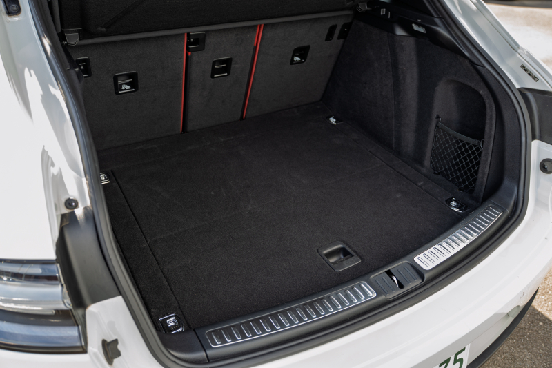 ポルシェ マカン GTS ｽﾎﾟｰﾂｸﾛﾉPKG　ﾚｻﾞｰPKG(ｶﾞｰﾈｯﾄﾚｯﾄﾞ) ﾊﾟﾉﾗﾏSR PCM AppleCarPlay ｽﾎﾟｴｸﾞACC ﾚｰﾝｷｰﾌﾟ ｴﾝﾄﾘｰﾄﾞﾗｲﾌﾞ PASM PDLS BOSE RSｽﾊﾟｲﾀﾞｰ20AW　2年保証