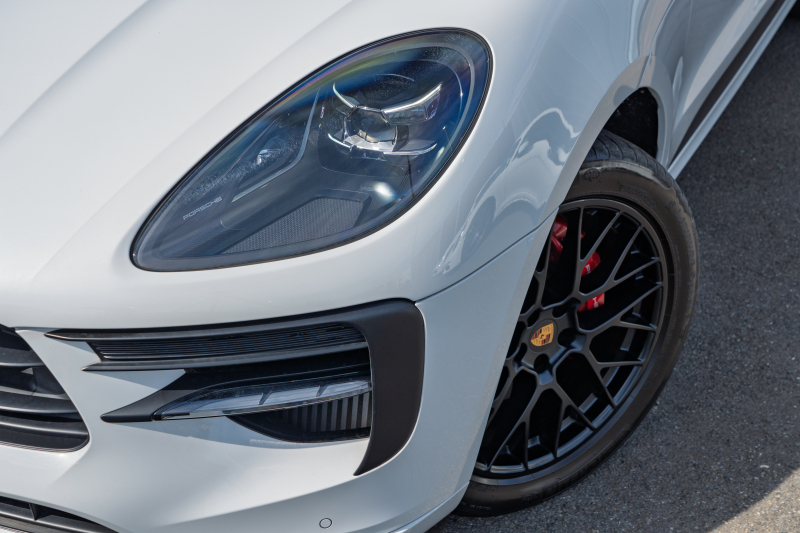 ポルシェ マカン GTS ｽﾎﾟｰﾂｸﾛﾉPKG　ﾚｻﾞｰPKG(ｶﾞｰﾈｯﾄﾚｯﾄﾞ) ﾊﾟﾉﾗﾏSR PCM AppleCarPlay ｽﾎﾟｴｸﾞACC ﾚｰﾝｷｰﾌﾟ ｴﾝﾄﾘｰﾄﾞﾗｲﾌﾞ PASM PDLS BOSE RSｽﾊﾟｲﾀﾞｰ20AW　2年保証