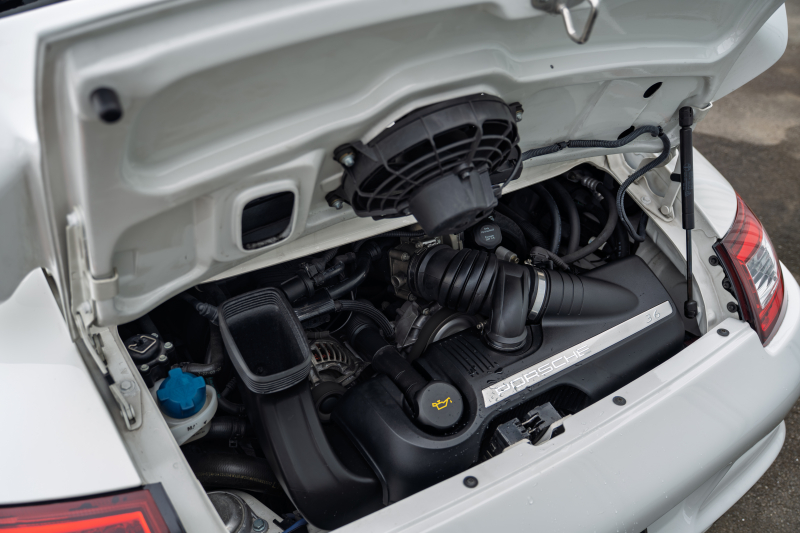 ポルシェ 911(Type997) ｶﾚﾗ　GT3ﾙｯｸｴｱﾛ ﾌﾞﾗｯｸﾚｻﾞｰｼｰﾄ ｼｰﾄﾋｰﾀｰ ｱﾙｶﾝﾀｰﾗﾙｰﾌﾗｲﾅｰ ﾊﾟｲｵﾆｱﾅﾋﾞ ｵｰﾄｴｱｺﾝ PSM ｷｾﾉﾝﾗｲﾄ F/Rﾌｫｸﾞ 後期ｶﾚﾗS19ｲﾝﾁAW　2年保証