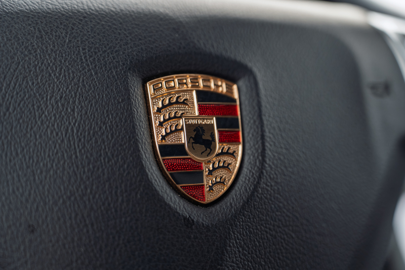 ポルシェ 911(Type997) ｶﾚﾗ　GT3ﾙｯｸﾊﾞﾝﾊﾟｰ ﾌﾞﾗｯｸﾚｻﾞｰｼｰﾄ ｱﾙｶﾝﾀｰﾗﾙｰﾌﾗｲﾅｰ ﾊﾟﾅｿﾆｯｸﾅﾋﾞ ﾌﾙｾｸﾞTV ｵｰﾄｴｱｺﾝ PSM ｷｾﾉﾝﾗｲﾄ F/Rﾌｫｸﾞ 991ｶﾚﾗS20ｲﾝﾁAW　2年保証