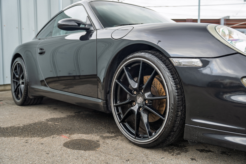 ポルシェ 911(Type997) ｶﾚﾗ　GT3ﾙｯｸﾊﾞﾝﾊﾟｰ ﾌﾞﾗｯｸﾚｻﾞｰｼｰﾄ ｱﾙｶﾝﾀｰﾗﾙｰﾌﾗｲﾅｰ ﾊﾟﾅｿﾆｯｸﾅﾋﾞ ﾌﾙｾｸﾞTV ｵｰﾄｴｱｺﾝ PSM ｷｾﾉﾝﾗｲﾄ F/Rﾌｫｸﾞ 991ｶﾚﾗS20ｲﾝﾁAW　2年保証