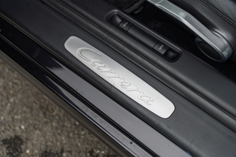 ポルシェ 911(Type997) ｶﾚﾗ　GT3ﾙｯｸﾊﾞﾝﾊﾟｰ ﾌﾞﾗｯｸﾚｻﾞｰｼｰﾄ ｱﾙｶﾝﾀｰﾗﾙｰﾌﾗｲﾅｰ ﾊﾟﾅｿﾆｯｸﾅﾋﾞ ﾌﾙｾｸﾞTV ｵｰﾄｴｱｺﾝ PSM ｷｾﾉﾝﾗｲﾄ F/Rﾌｫｸﾞ 991ｶﾚﾗS20ｲﾝﾁAW　2年保証